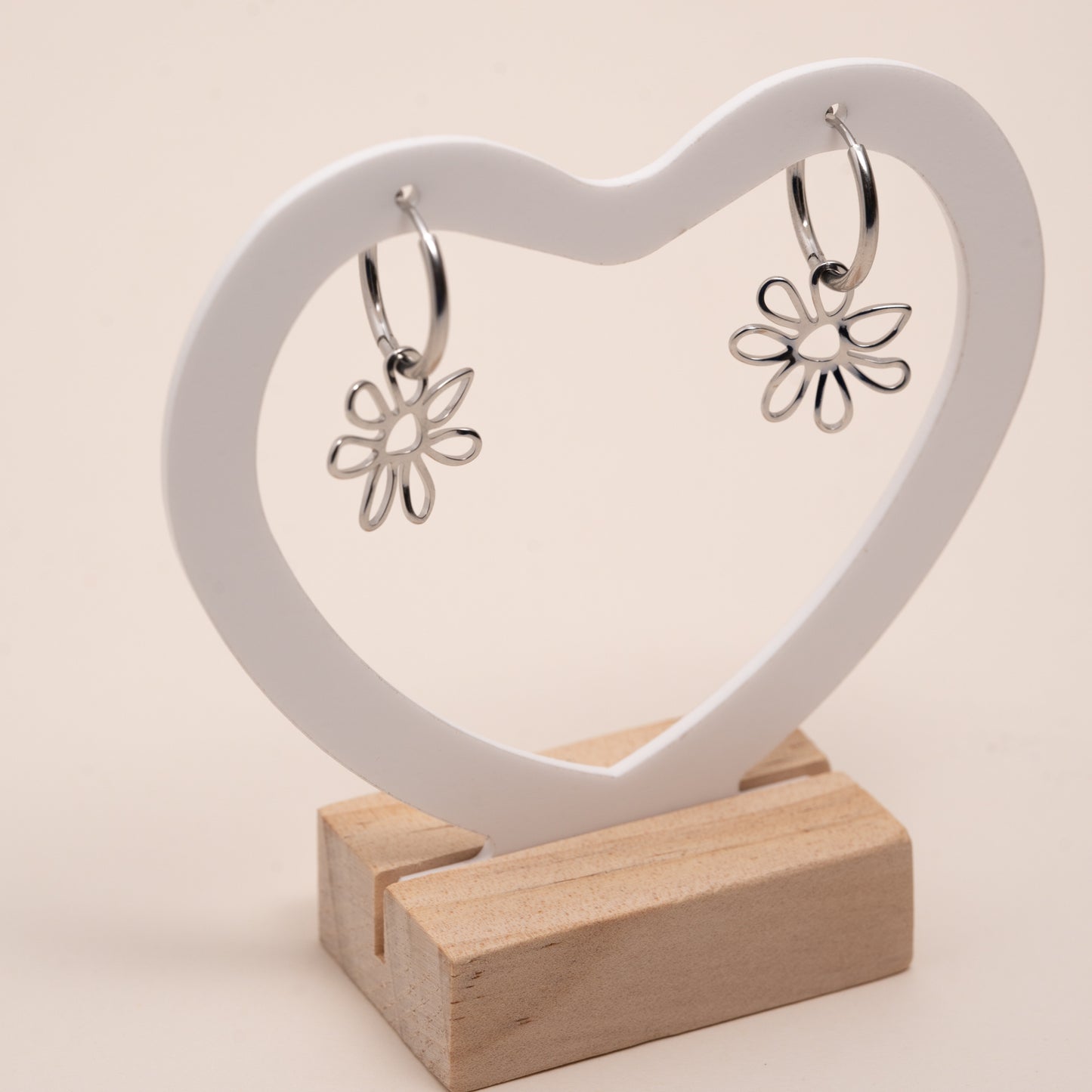 Boucles d'oreilles argentées fleur – acier inoxydable