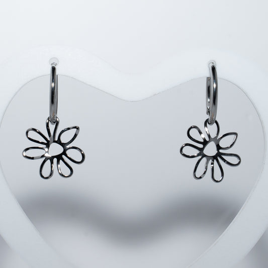 Boucles d'oreilles argentées design fleur en acier inoxydable waterproof