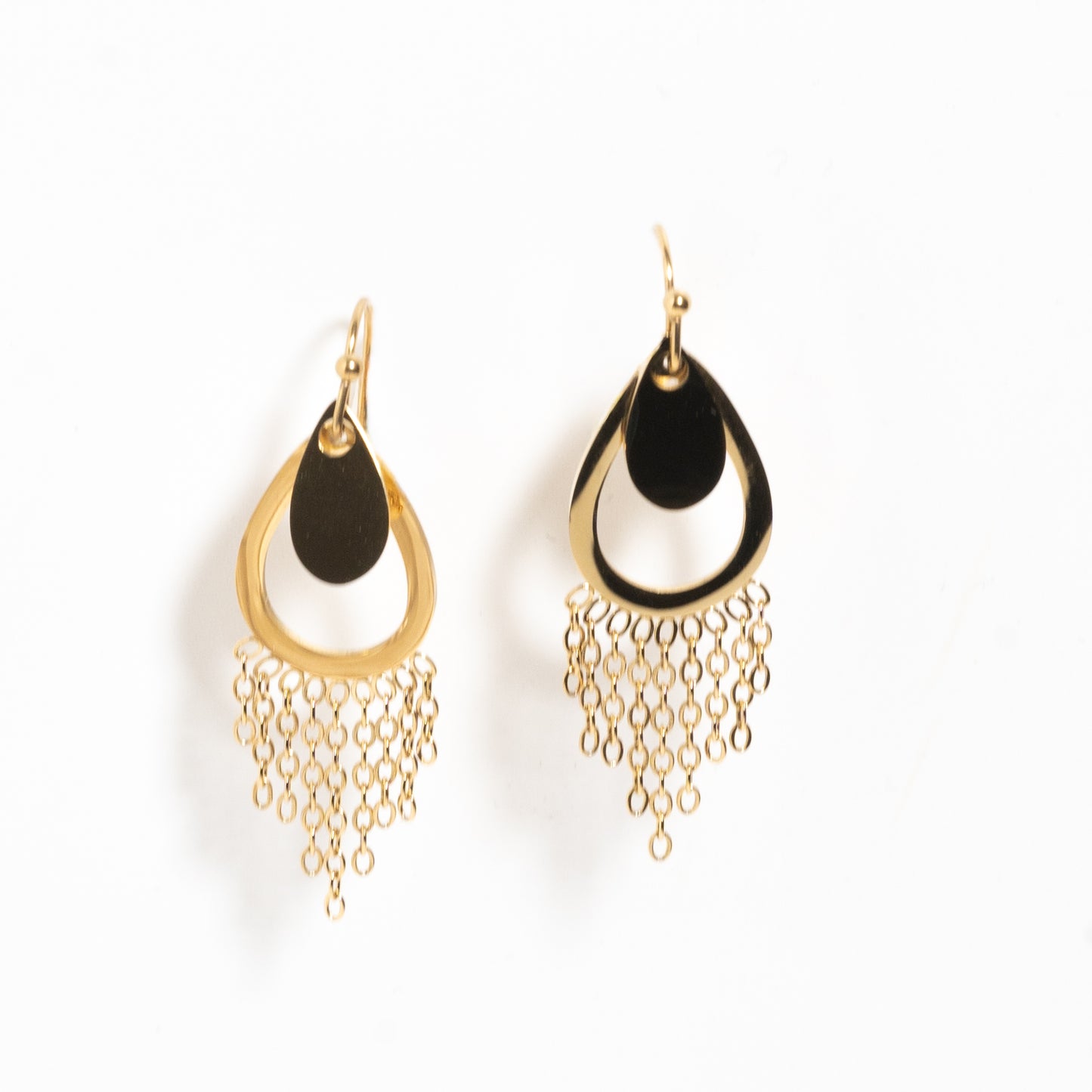 Boucles d'oreilles dorées pendantes avec chaînes fines en acier inoxydable waterproof