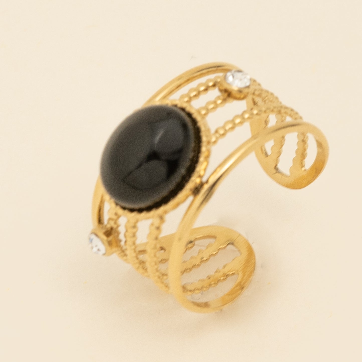 Bague dorée pierre noire ajustable – acier inoxydable waterproof