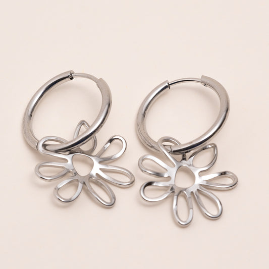 Boucles d'oreilles argentées fleur – acier inoxydable